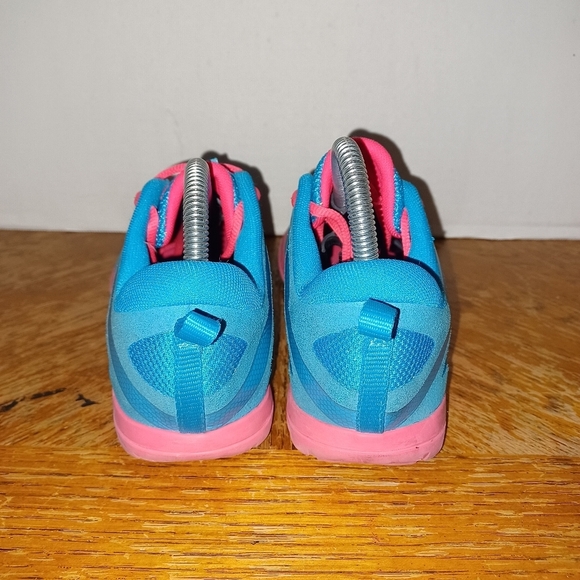 NEW BALANCE Minimus Running shoe womans size 8 Sky Blue And Pink. (67 Box 9) - Picture 8 of 10